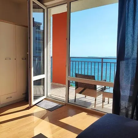 360 Panorama Apartment *